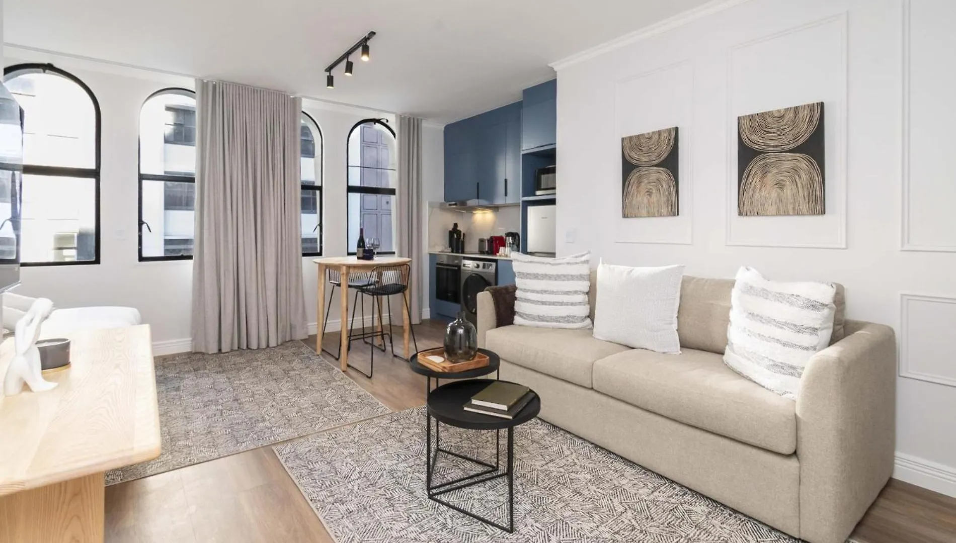 Modern City Studio In Venice House Le Cap